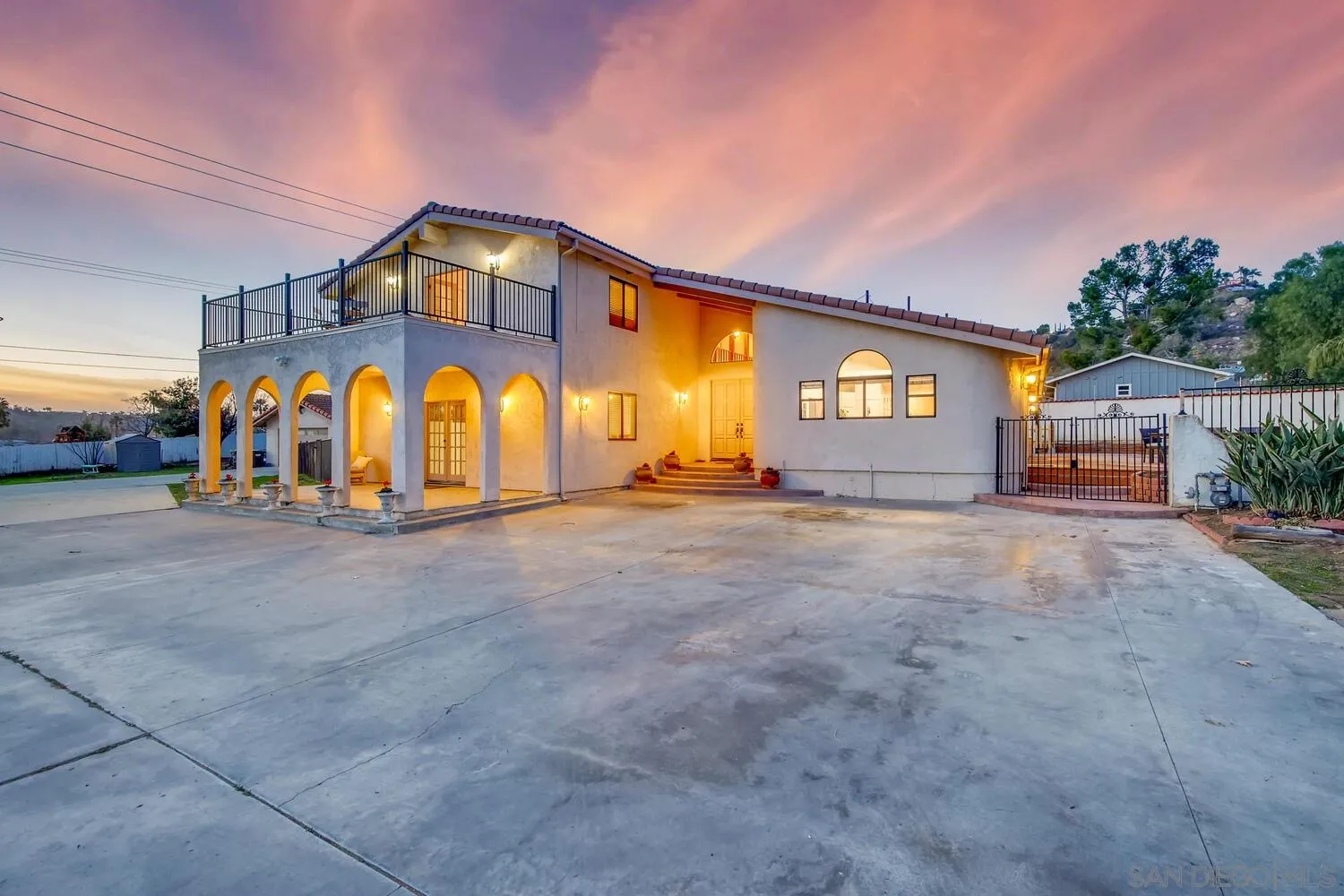13992 Putney Road Poway, CA 92064 - Photo 1 of 38 a view of front door of the house