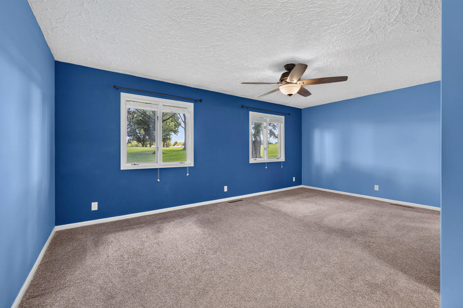 6401 Utica Ridge Road, Unit 12 Davenport, IA 52807 - Photo 22 of 35
