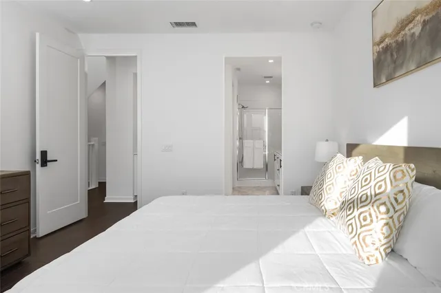 $1,380,000 | 158 Placemark, Irvine, CA 92614