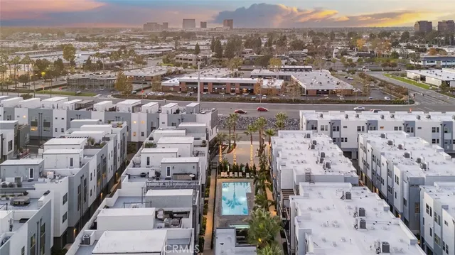 $1,380,000 | 158 Placemark, Irvine, CA 92614