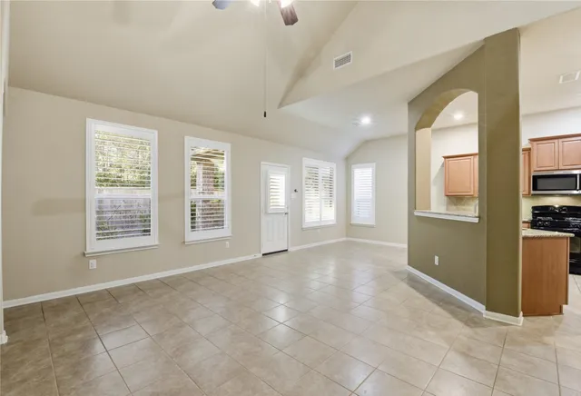 $2,695 | 114 Forest Elk Place, Montgomery, TX 77316