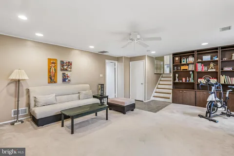 $675,000 | 2 Foxhall Court, Silver Spring, MD 20906