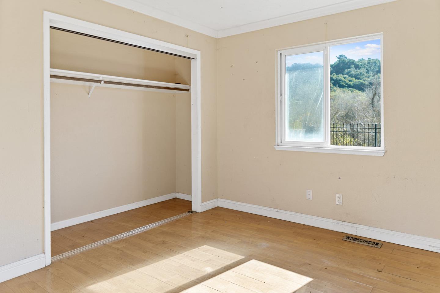 18540 Moro Road Salinas, CA 93907 - Photo 11 of 20 Gallery Image 11