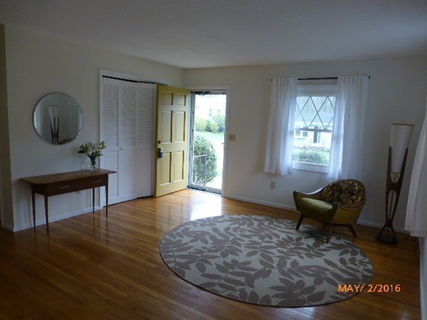 3 Hingham Road Worcester, MA 01606 - Photo 4 of 21 Gallery Image 4