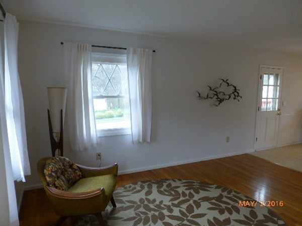 3 Hingham Road Worcester, MA 01606 - Photo 5 of 21 Gallery Image 5