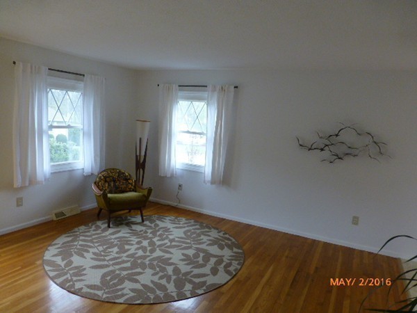 3 Hingham Road Worcester, MA 01606 - Photo 6 of 21 Gallery Image 6