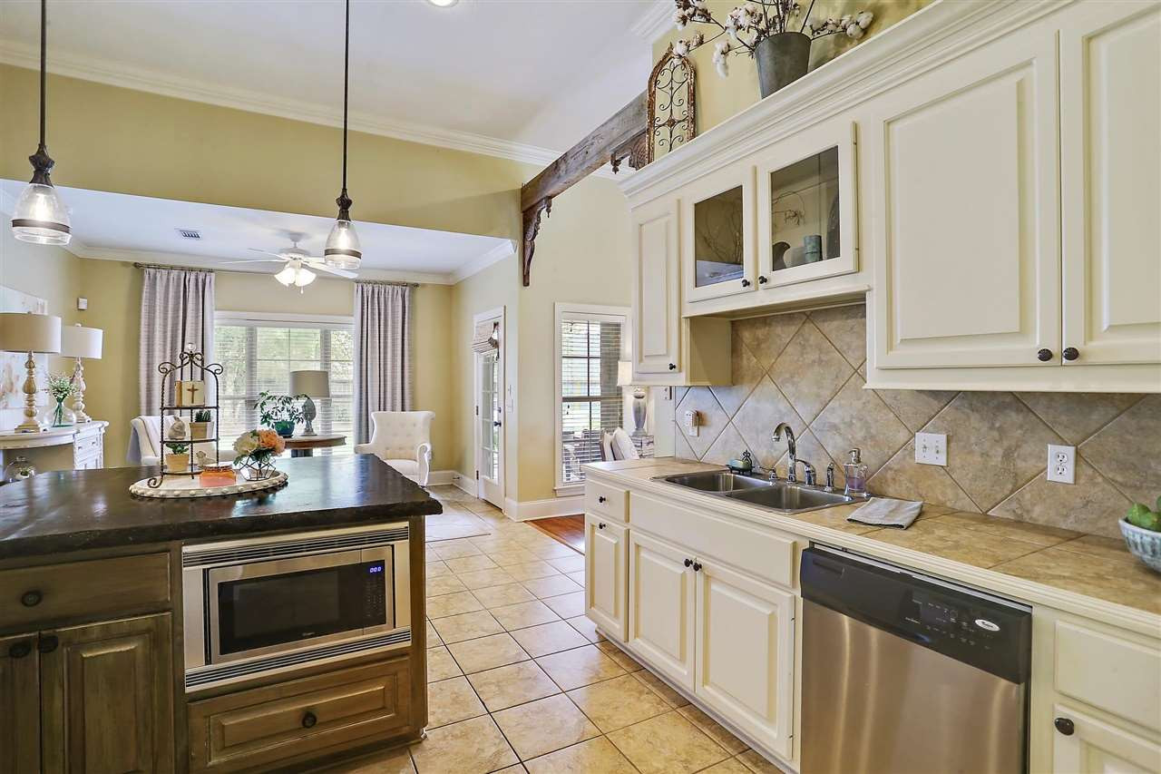 1902 East Ridge Circle Madison, MS 39110 - Photo 12 of 34 Photo 12