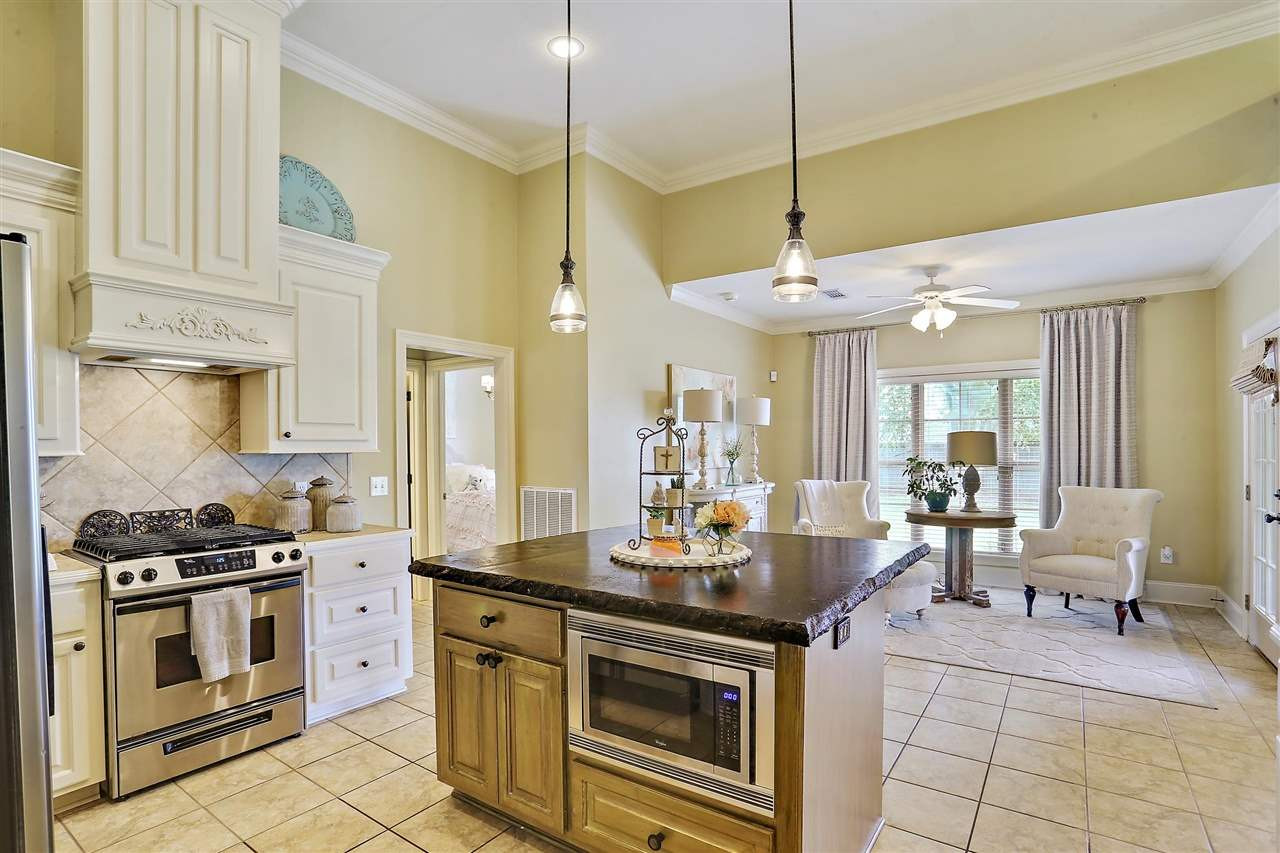 1902 East Ridge Circle Madison, MS 39110 - Photo 14 of 34 Photo 14