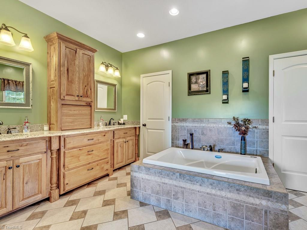 1188 Teaberry Road Warrensville, NC 28693 - Photo 16 of 30 Gallery Image 16