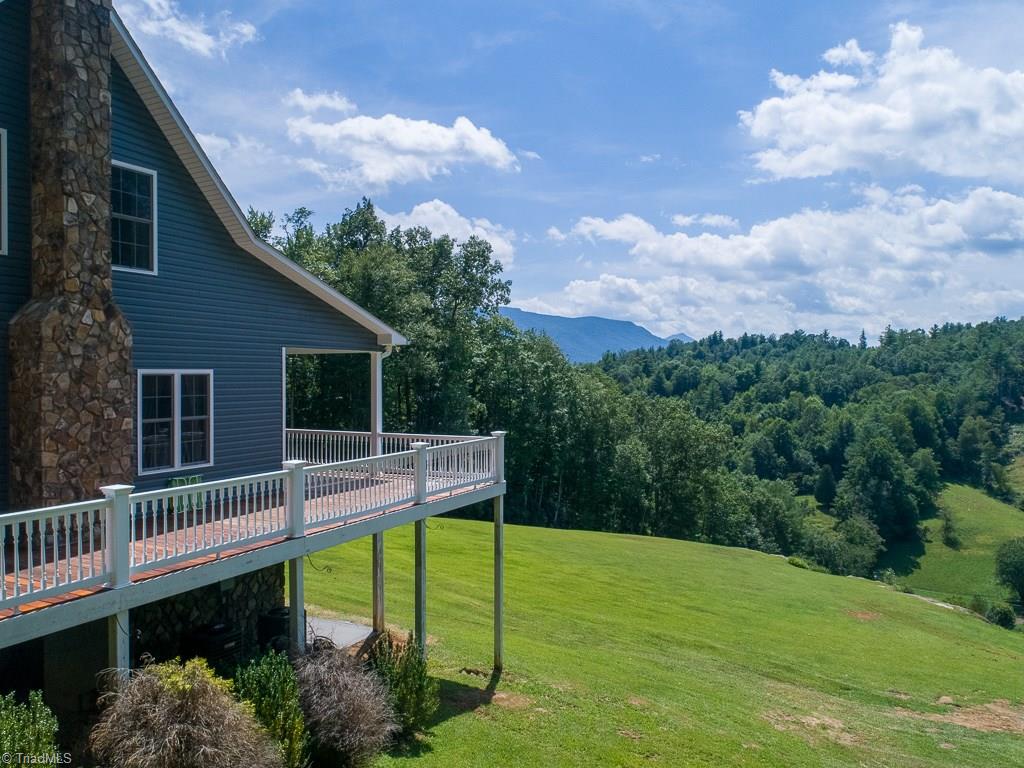 1188 Teaberry Road Warrensville, NC 28693 - Photo 4 of 30 Gallery Image 4