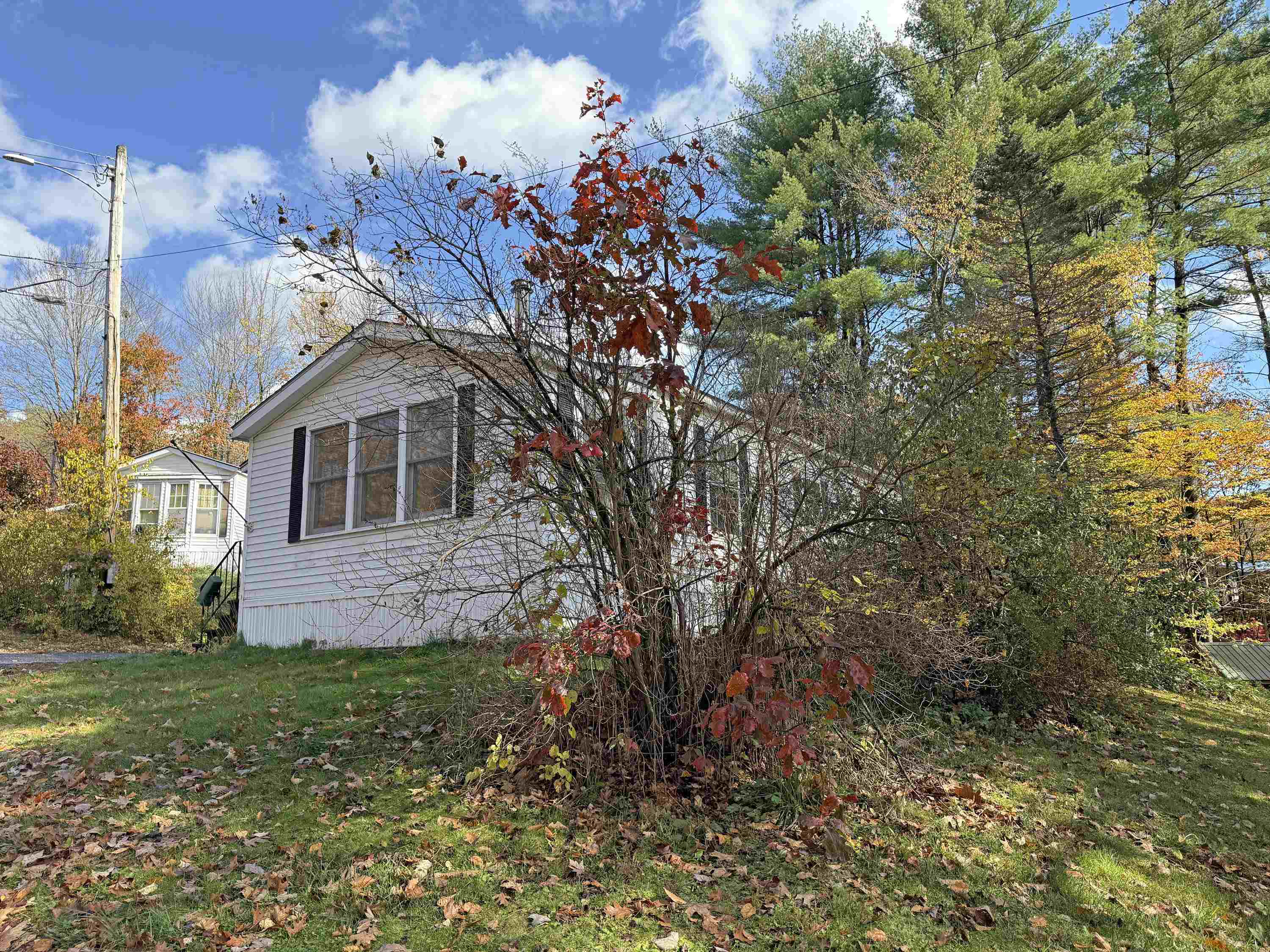 13 Winding Hill Road Brattleboro, VT 05301 - Photo 3 of 12