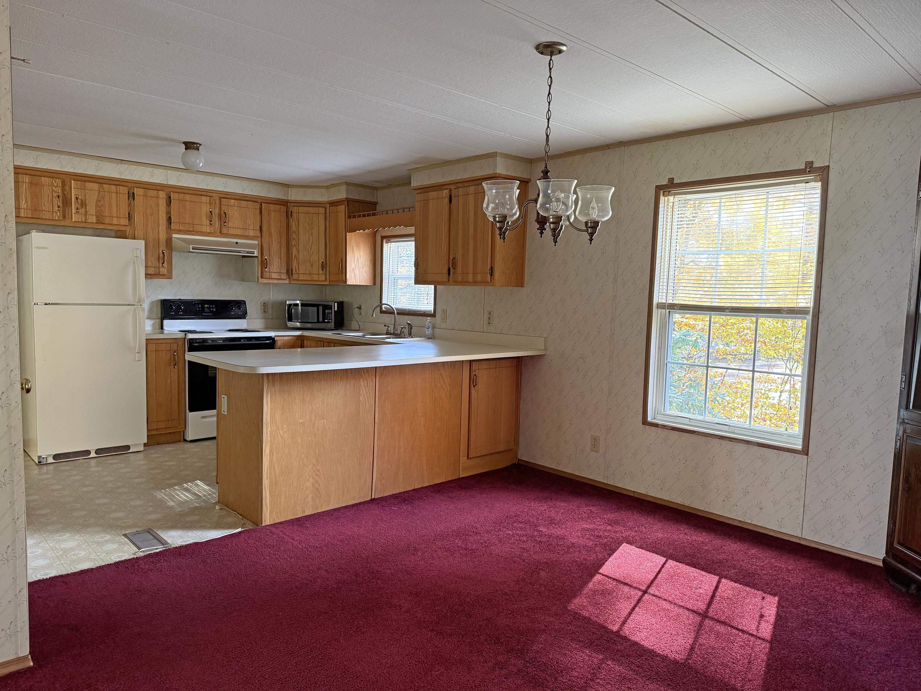 13 Winding Hill Road Brattleboro, VT 05301 - Photo 6 of 12
