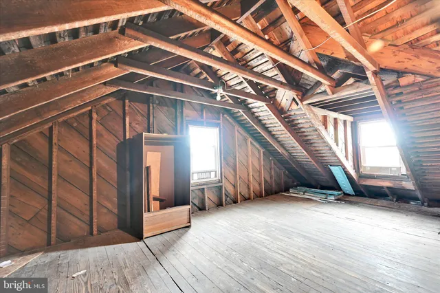 a view of a house with a stairs