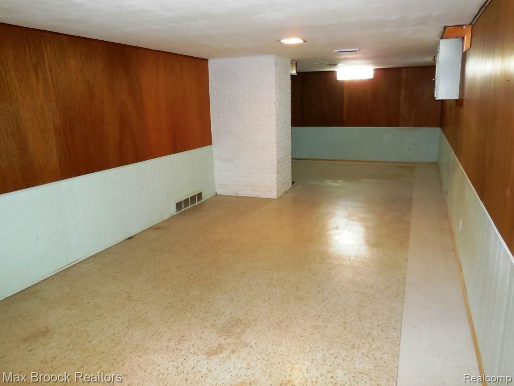 82 Maplefield Road Pleasant Ridge, MI 48069 - Photo 22 of 26 Finished Basement