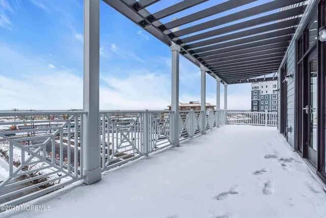 $2,575 | 19 Carr Avenue, Unit 412, Keansburg, NJ 07734