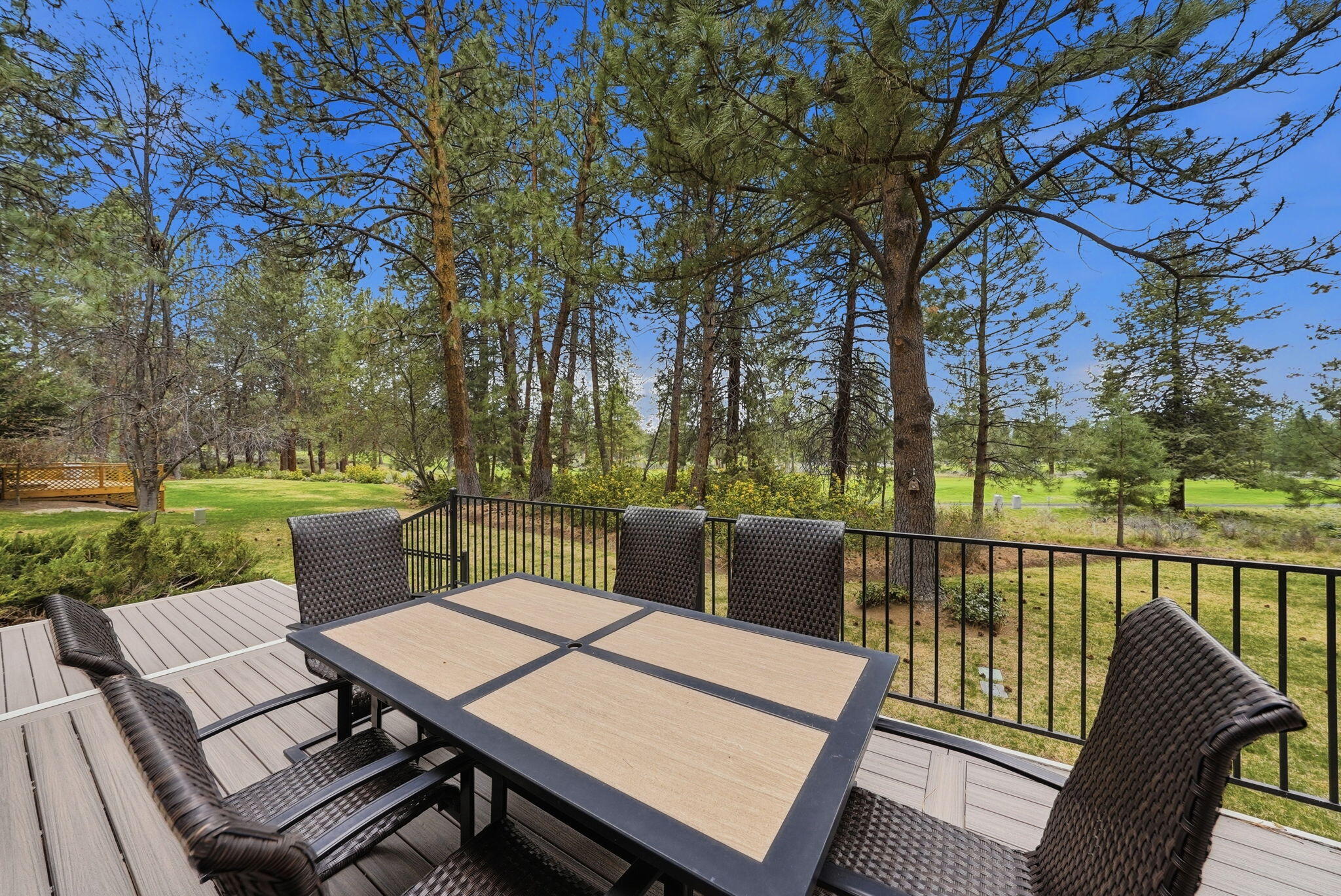 20344 Donkey Sled Road Bend, OR 97702 - Photo 35 of 74 30-web-or-mls-Riley_Visuals_015