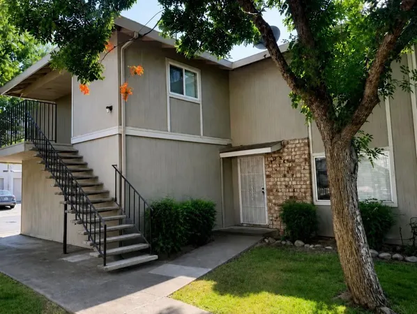 $260,000 | 5816 Shadow Creek Drive, Unit 3, Sacramento, CA 95841