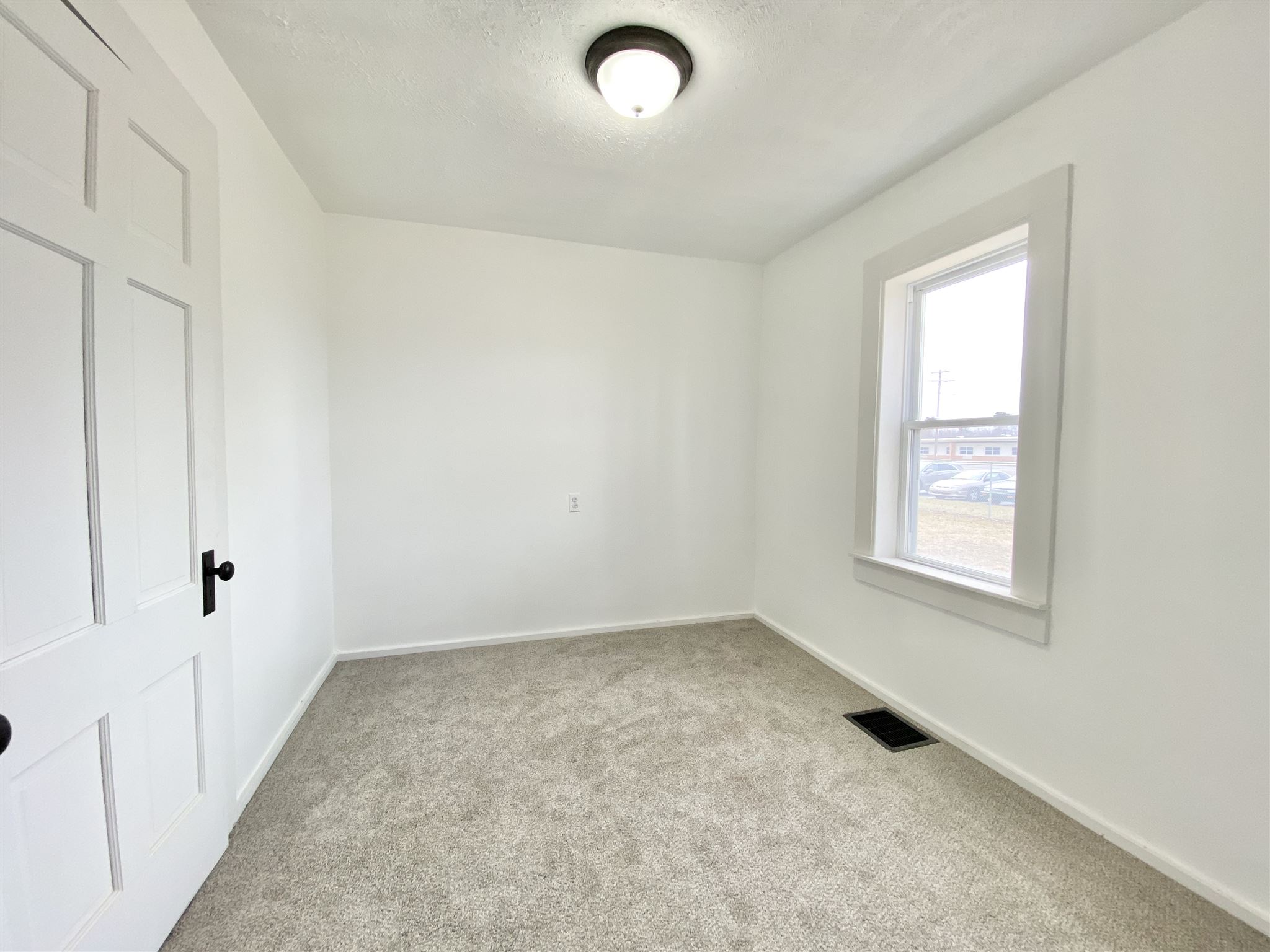 521 West 3rd Street Rochester, IN 46975 - Photo 19 of 30
