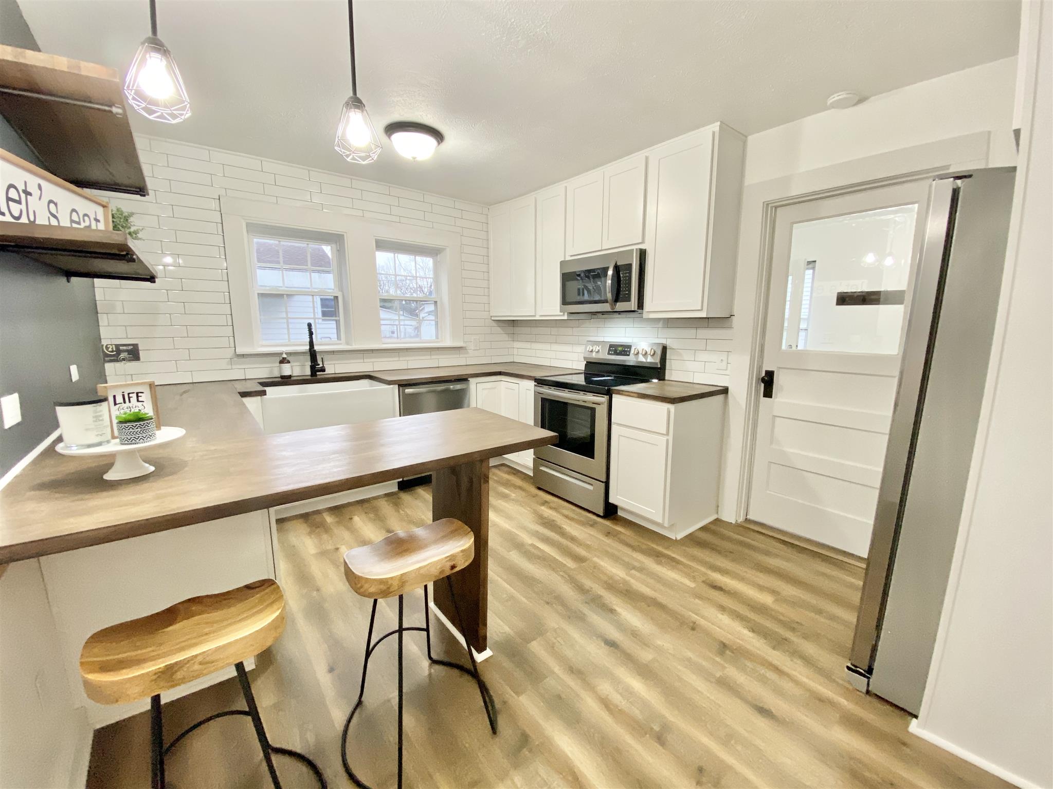 521 West 3rd Street Rochester, IN 46975 - Photo 8 of 30