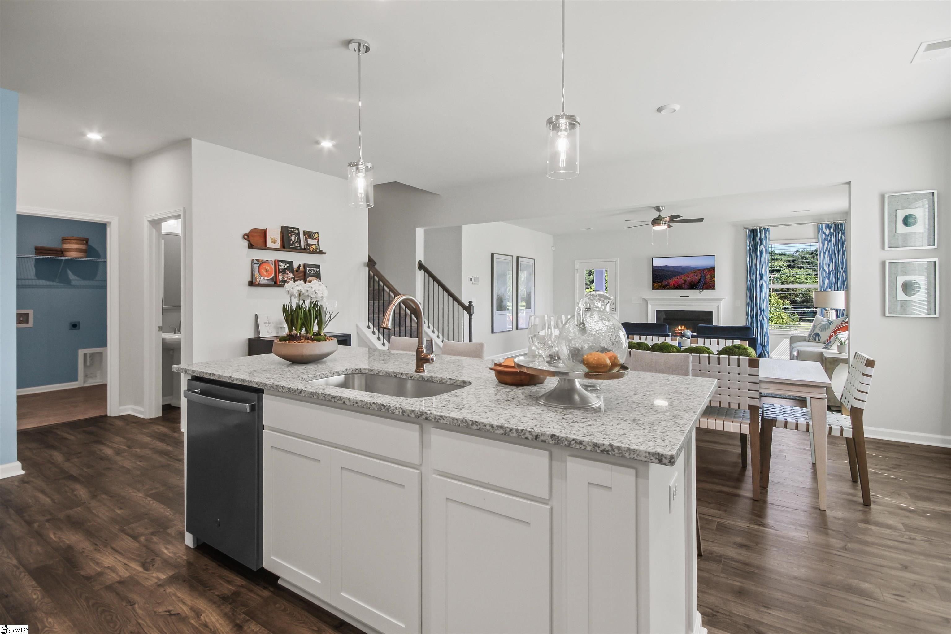 607 Torgerson Way Greenville, SC 29607 - Photo 5 of 35