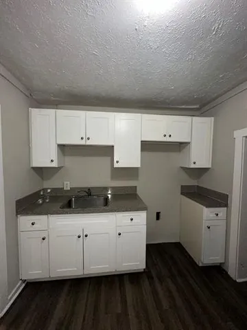 $795 | 1715 Cass Street, Unit B, Nashville, TN 37208