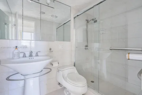 $885,000 | 10185 Collins Avenue, Unit PH08, Bal Harbour, FL 33154