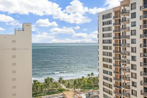 $885,000 | 10185 Collins Avenue, Unit PH08, Bal Harbour, FL 33154