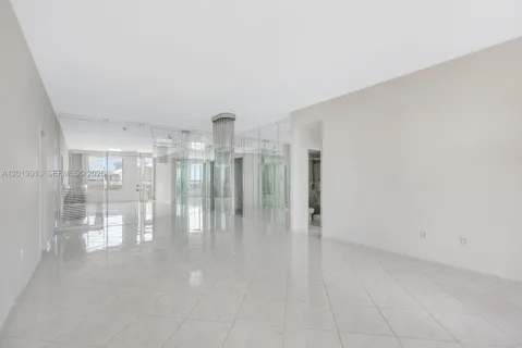 $885,000 | 10185 Collins Avenue, Unit PH08, Bal Harbour, FL 33154