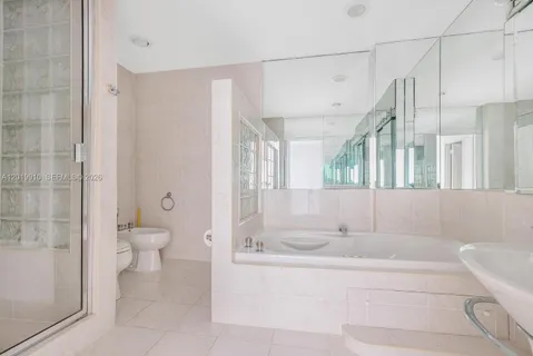 $885,000 | 10185 Collins Avenue, Unit PH08, Bal Harbour, FL 33154