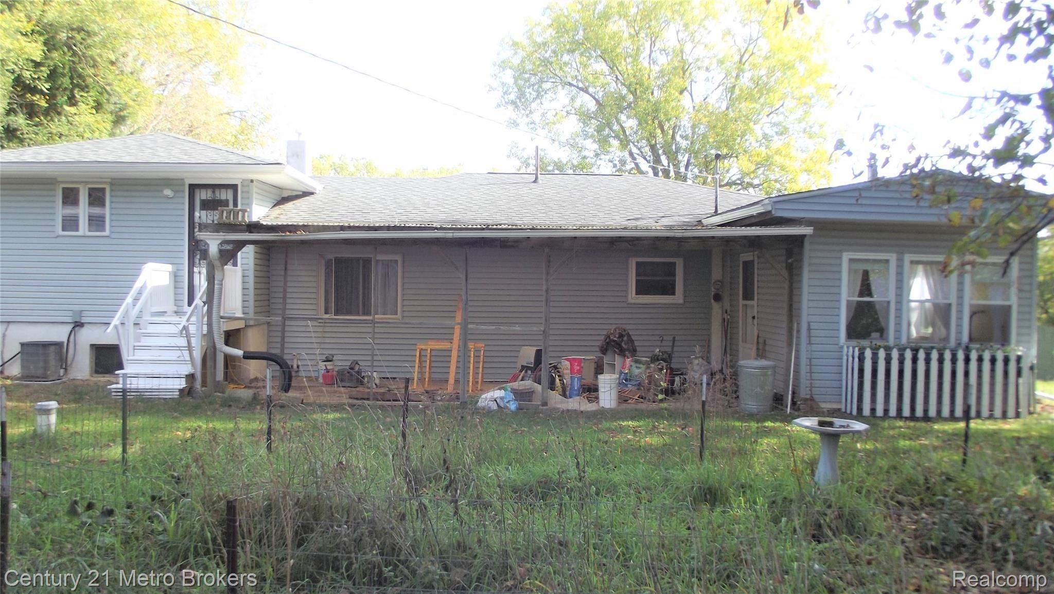 5085 North Bray Road Flint, MI 48505 - Photo 25 of 29 DSCF0857.JPG