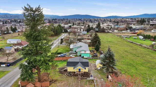 $298,990 | 14902 East Valleyway Avenue, Spokane Valley, WA 99216