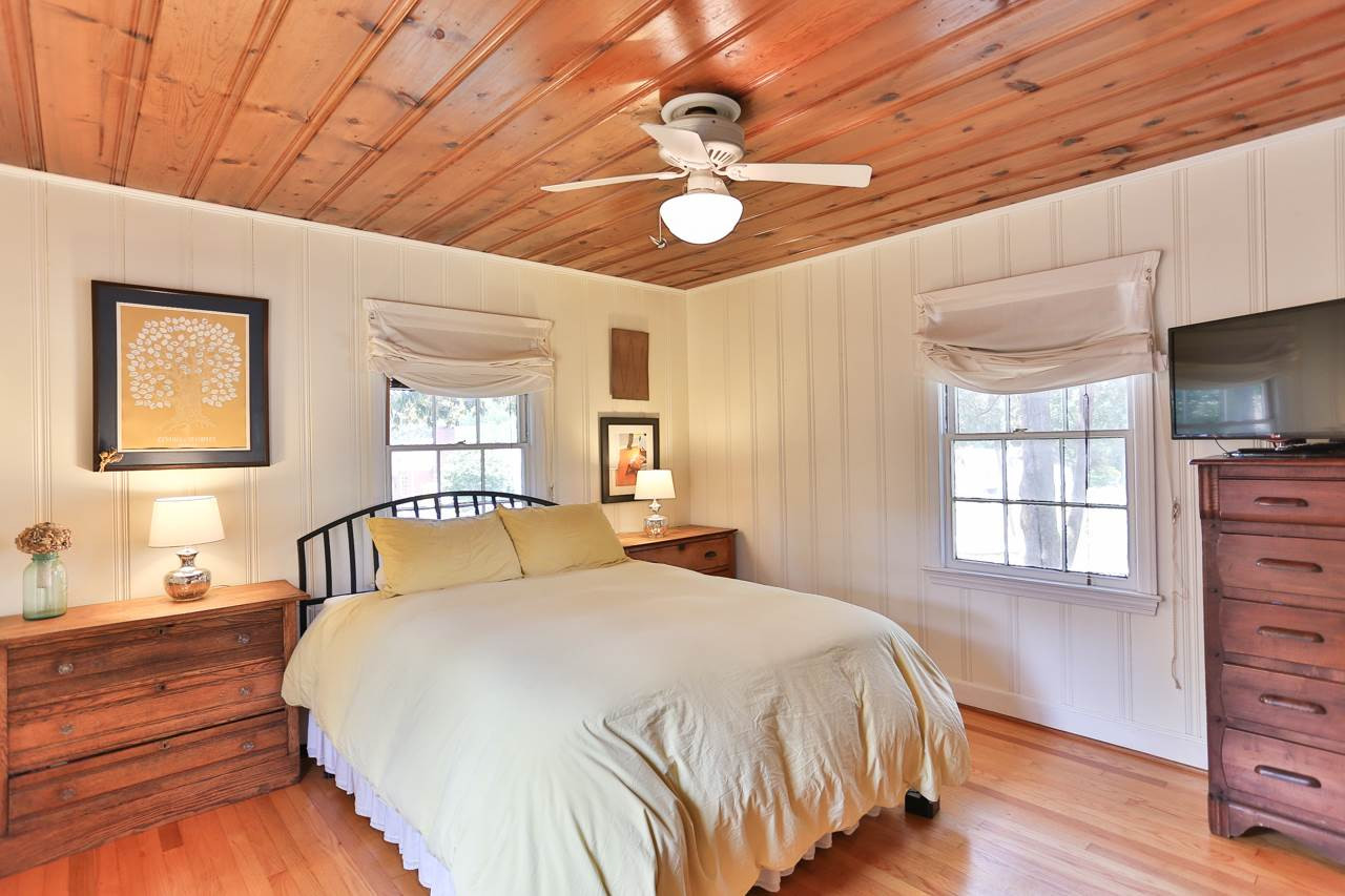 300 East Whitaker Mill Road Raleigh, NC 27608 - Photo 12 of 25 Master Bedroom