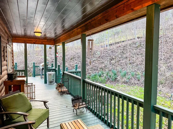 $389,900 | 157 Frontier Drive, Hayesville, NC 28904