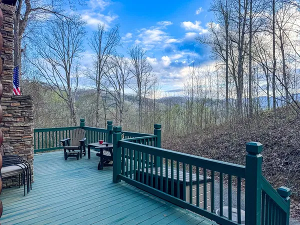 $389,900 | 157 Frontier Drive, Hayesville, NC 28904