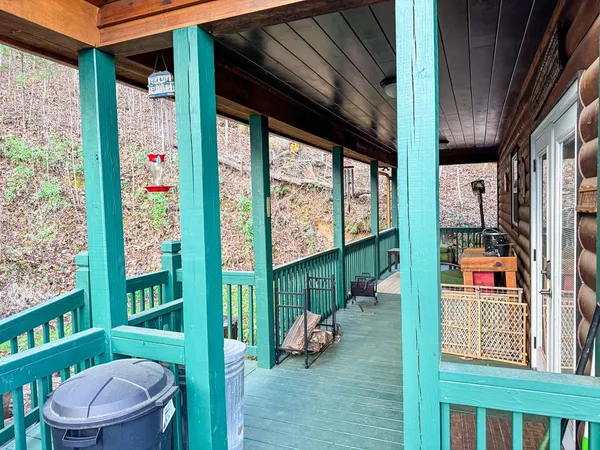 $389,900 | 157 Frontier Drive, Hayesville, NC 28904