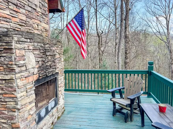 $389,900 | 157 Frontier Drive, Hayesville, NC 28904