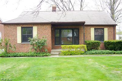 1764 Sunview Road Cleveland, OH 44124 - Photo 1 of 1