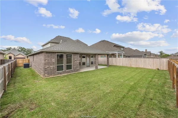 $2,975 | 2525 Portland Avenue, College Station, TX 77845