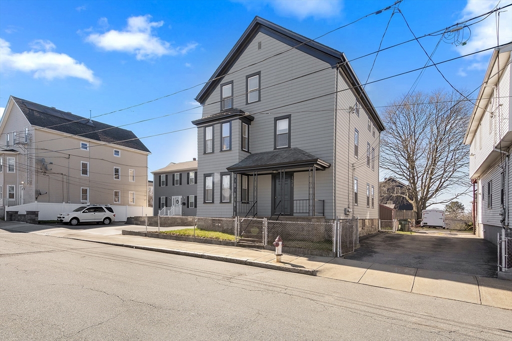 151 Winthrop Street Fall River, MA 02721 - Photo 1 of 30