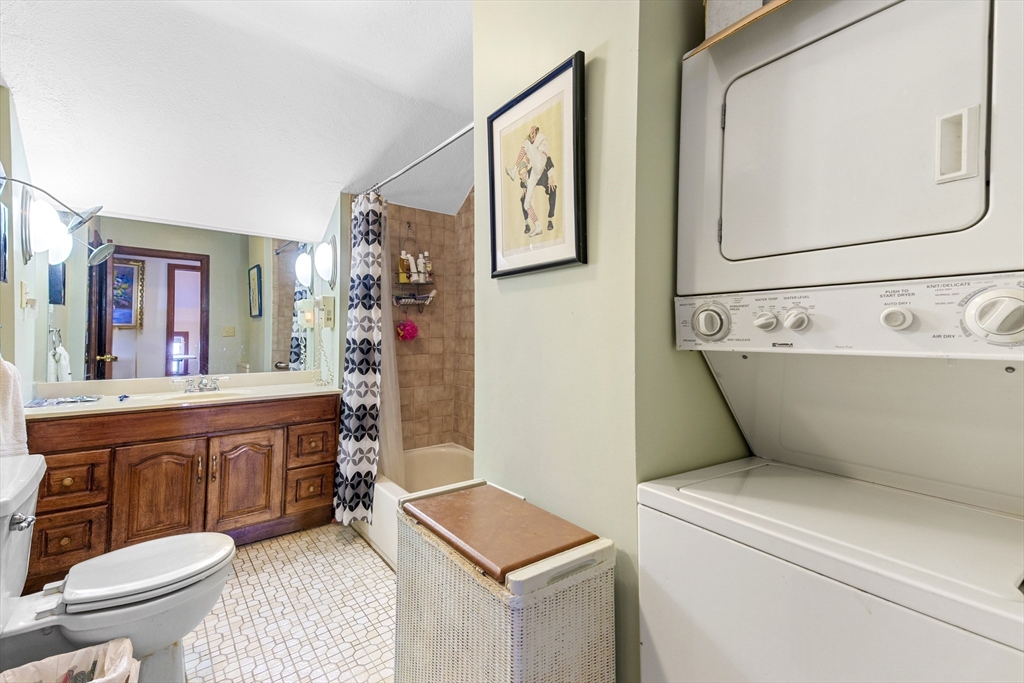 151 Winthrop Street Fall River, MA 02721 - Photo 20 of 30