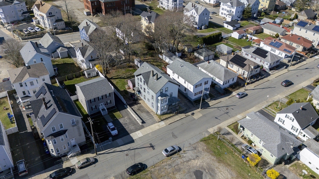 151 Winthrop Street Fall River, MA 02721 - Photo 3 of 30