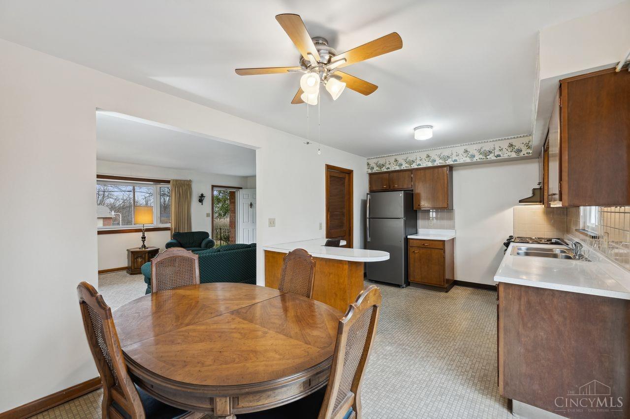 4671 Fisher Road Franklin, OH 45005 - Photo 11 of 36 Gallery Image 11