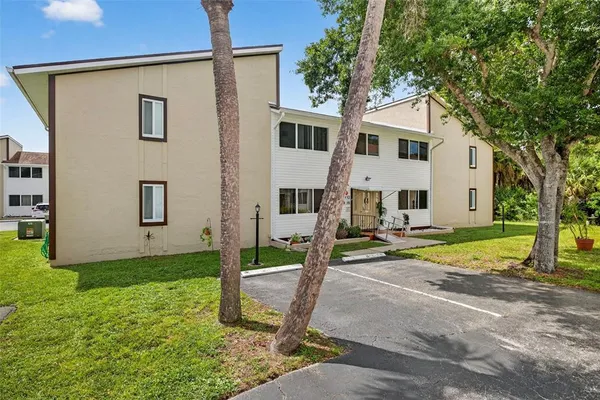 $134,999 | 22481 Westchester Boulevard, Unit A10, Punta Gorda, FL 33980