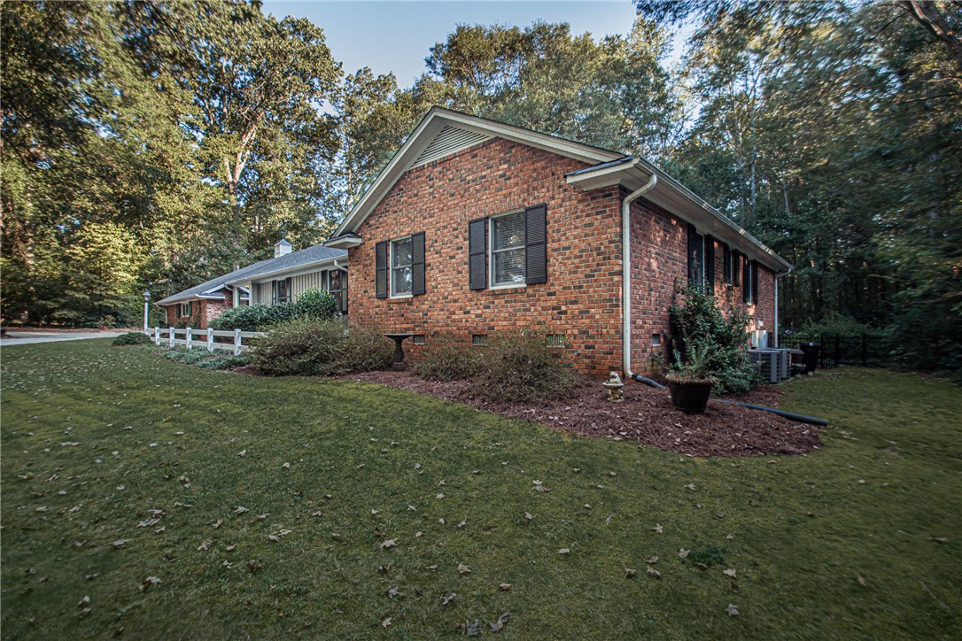 307 Quail Run Anderson, SC 29621 - Photo 3 of 50 Gallery Image 3