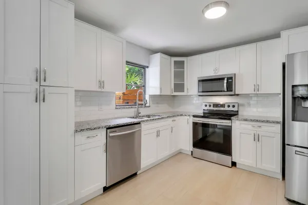 $3,500 | 16683 64th Place North, Loxahatchee, FL 33470