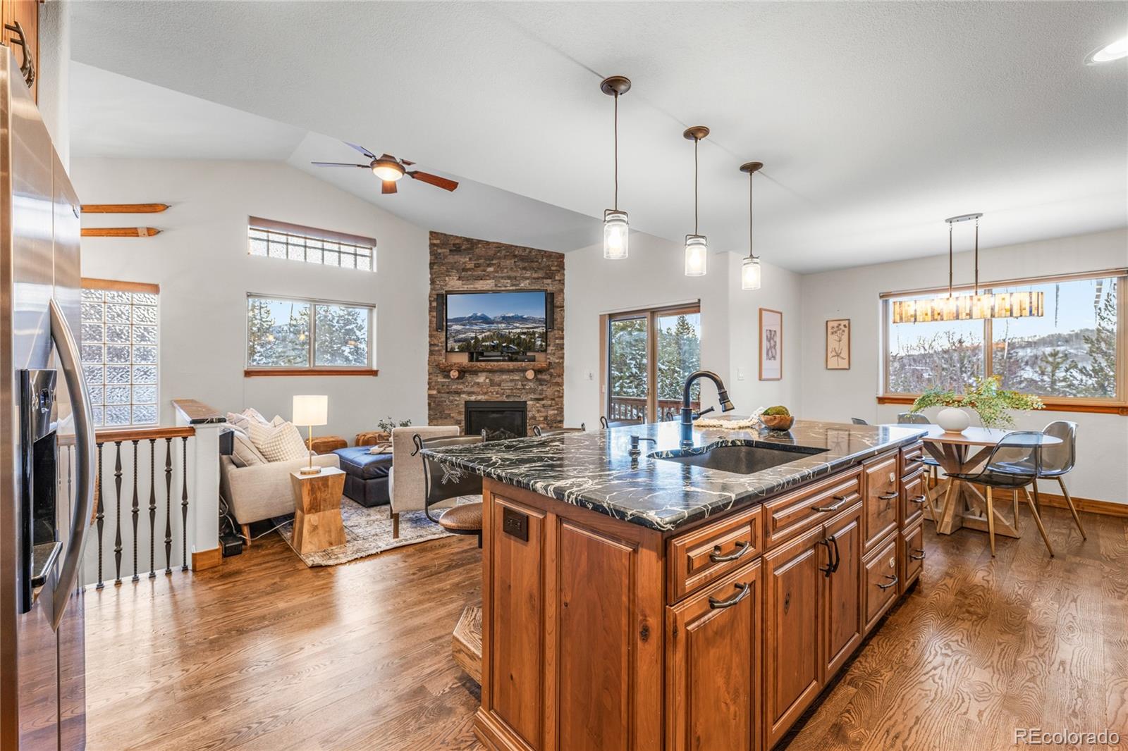 83 Lookout Ridge Drive Dillon, CO 80435 - Photo 2 of 25 Gallery Image 2