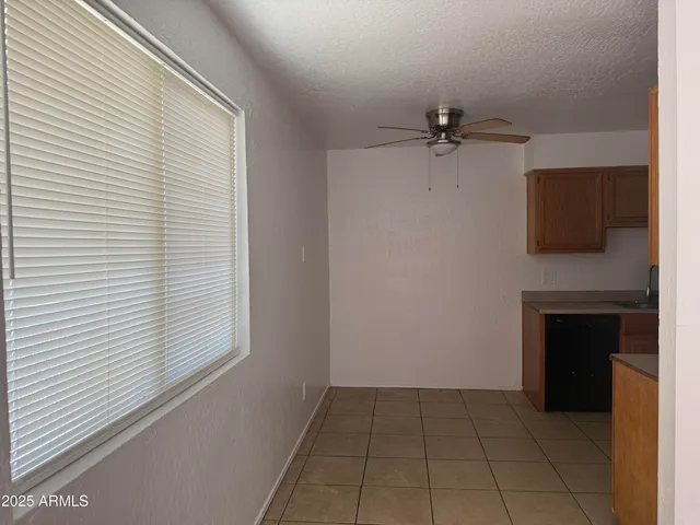 $1,200 | 2537 West Georgia Avenue, Unit 19, Phoenix, AZ 85017