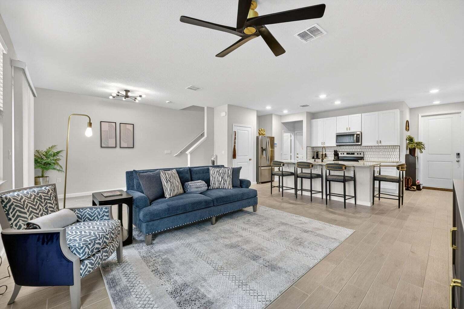 5652 Southeast Edgewater Circle Stuart, FL 34997 - Photo 8 of 30 20251003160851055738000000-o