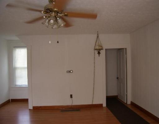4276 Yale Street Springfield, OH 45502 - Photo 8 of 12