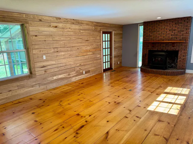 $349,000 | 329 Dame Hill Road, Orford, NH 03777